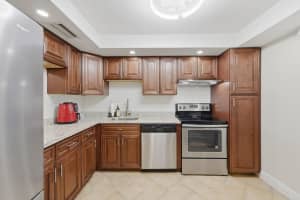 3231 Holiday Springs Boulevard, Margate, FL 33063 - MLS#B26027695