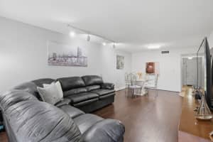 3231 Holiday Springs Boulevard, Margate, FL 33063 - MLS#B26027695