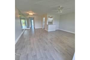 10 Hastings A, West Palm Beach, FL 33417, West Palm Beach, FL 33417 - MLS#B26027708