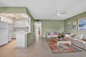 317 N Windsor N N, West Palm Beach, FL 33417, West Palm Beach, FL 33417 - MLS#B26027713
