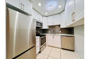 74 Berkshire C, West Palm Beach, FL 33417, West Palm Beach, FL 33417 - MLS#B26027735
