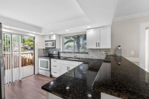 32 Wimbledon Lake 221, Plantation, FL 33324, Plantation, FL 33324 - MLS#B26027794