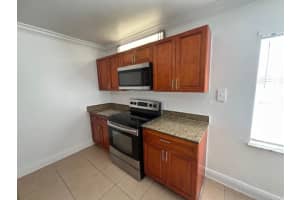 806 9th Street, West Palm Beach, FL 33401 - MLS#B26027851