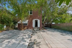 427 El Prado, West Palm Beach, Fl 33405, West Palm Beach