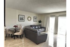 2900 30th Street, Fort Lauderdale, FL 33306 - MLS#B26027859