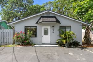 836 13th Court, Pompano Beach, FL 33060 - MLS#B26028035