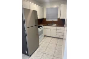 400 9th Court, Hallandale Beach, FL 33009 - MLS#B26028045