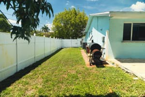7210 22nd Street, Sunrise, FL 33313 - MLS#B26028175