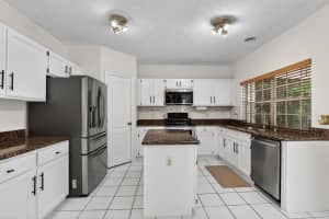 7555 Live Oak Drive, Coral Springs, FL 33065 - MLS#B26028192