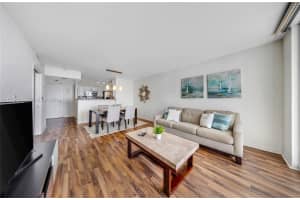 1155 Brickell Bay Drive, Miami, FL 33131 - MLS#B26028299