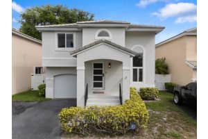 9859 Nw 2nd Street, Plantation, Fl 33324, Plantation