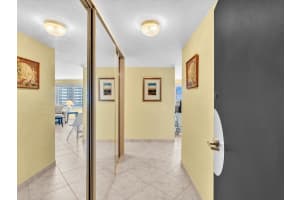3300 36th Street, Fort Lauderdale, FL 33308 - MLS#B26028331