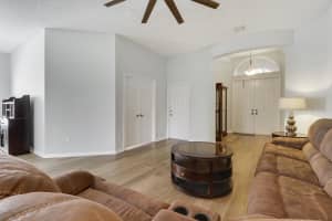 7077 Copperfield Circle, Lake Worth, FL 33467 - MLS#B26028396