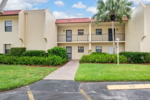 2050 Oleander Boulevard, Fort Pierce, FL 34950 - MLS#B26028397