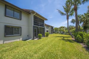 1600 Dixie Highway, Jensen Beach, FL 34957 - MLS#B26028405