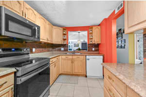 430 Commodore Drive, Plantation, FL 33325 - MLS#B26028419