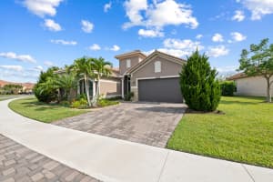 12110 Bastille Circle, Parkland, FL 33076 - MLS#B26028445
