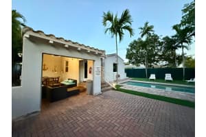 700 17th Way, Fort Lauderdale, FL 33304 - MLS#B26028452