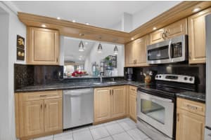 10039 Andrea Lane, Boynton Beach, FL 33437 - MLS#B26028472