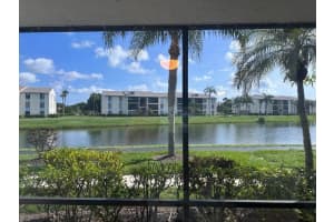1102 Green Pine Boulevard, West Palm Beach, FL 33409 - MLS#B26028479