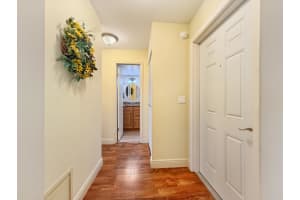 8 Colonial Club Drive, Boynton Beach, FL 33435 - MLS#B26028524
