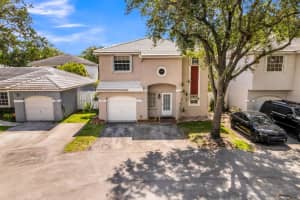 9855 Nw 2nd Court, Plantation, Fl 33324, Plantation