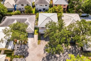 9855 2nd Court, Plantation, FL 33324 - MLS#B26028540
