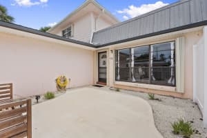 1772 Gulfstream Avenue, Fort Pierce, FL 34949 - MLS#B26028611