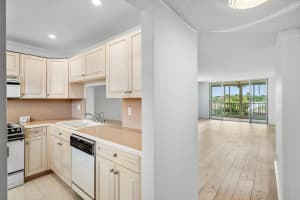 921 Gardenia Drive, Delray Beach, FL 33483 - MLS#B26028645