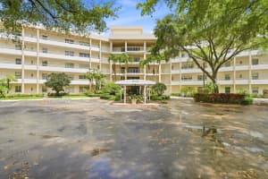 3800 Oaks Clubhouse Drive, Pompano Beach, FL 33069 - MLS#B26028674
