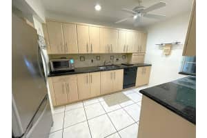 2431 Del Aire Boulevard, Delray Beach, FL 33445 - MLS#B26028699