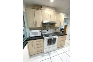 2431 Del Aire Boulevard, Delray Beach, FL 33445 - MLS#B26028699