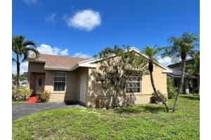 13761 Newport Manor, Davie, FL 33325 - MLS#B26028718