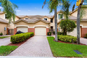 3915 Vista Grove Lane, Weston, FL 33332 - MLS#B26028765