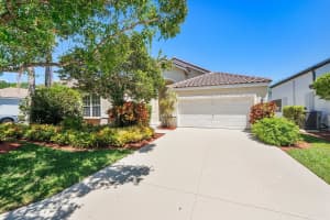2016 Island Circle, Weston, Fl 33326, Weston