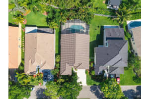 2016 Island Circle, Weston, FL 33326 - MLS#B26028784