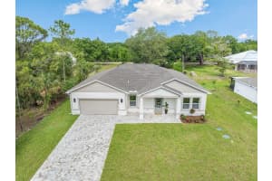 9355 100th Avenue, Vero Beach, FL 32967 - MLS#B26028807