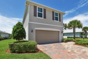 10484 Captiva Drive, Port Saint Lucie, FL 34987 - MLS#B26028813