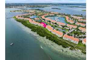 24 Harbour Isle Dr Drive, Fort Pierce, FL 34949 - MLS#B26028844