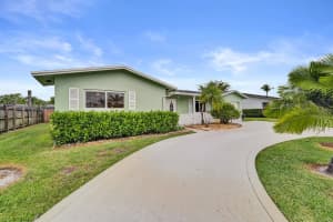 1710 111th Terrace, Pembroke Pines, FL 33026 - MLS#B26028849