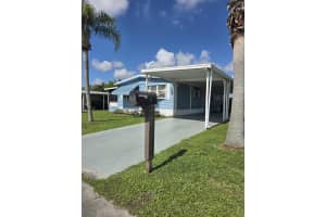 7 Madrid Lane, Port Saint Lucie, FL 34952 - MLS#B26028857