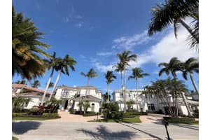 792 Harbour Isles Court, West Palm Beach, FL 33410 - MLS#B26028875