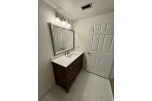6475 Emerald Dunes Drive, West Palm Beach, FL 33411 - MLS#B26028910