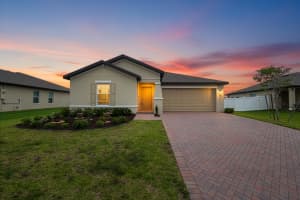 988 Bent Creek Drive, Fort Pierce, FL 34947 - MLS#B26028916