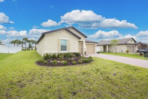 988 Bent Creek Drive, Fort Pierce, FL 34947 - MLS#B26028916