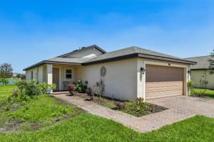 923 Bent Creek Drive, Fort Pierce, FL 34947 - MLS#B26028931