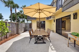 801 8th Way, West Palm Beach, FL 33407 - MLS#B26029023