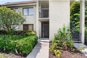 5561 Fairway Park Drive, Boynton Beach, FL 33437 - MLS#B26029062