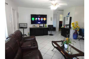 4876 Saratoga Road, West Palm Beach, FL 33415 - MLS#B26029063