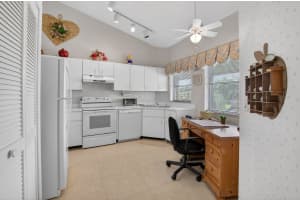 5907 Parkwalk Drive, Boynton Beach, FL 33472 - MLS#B26029066